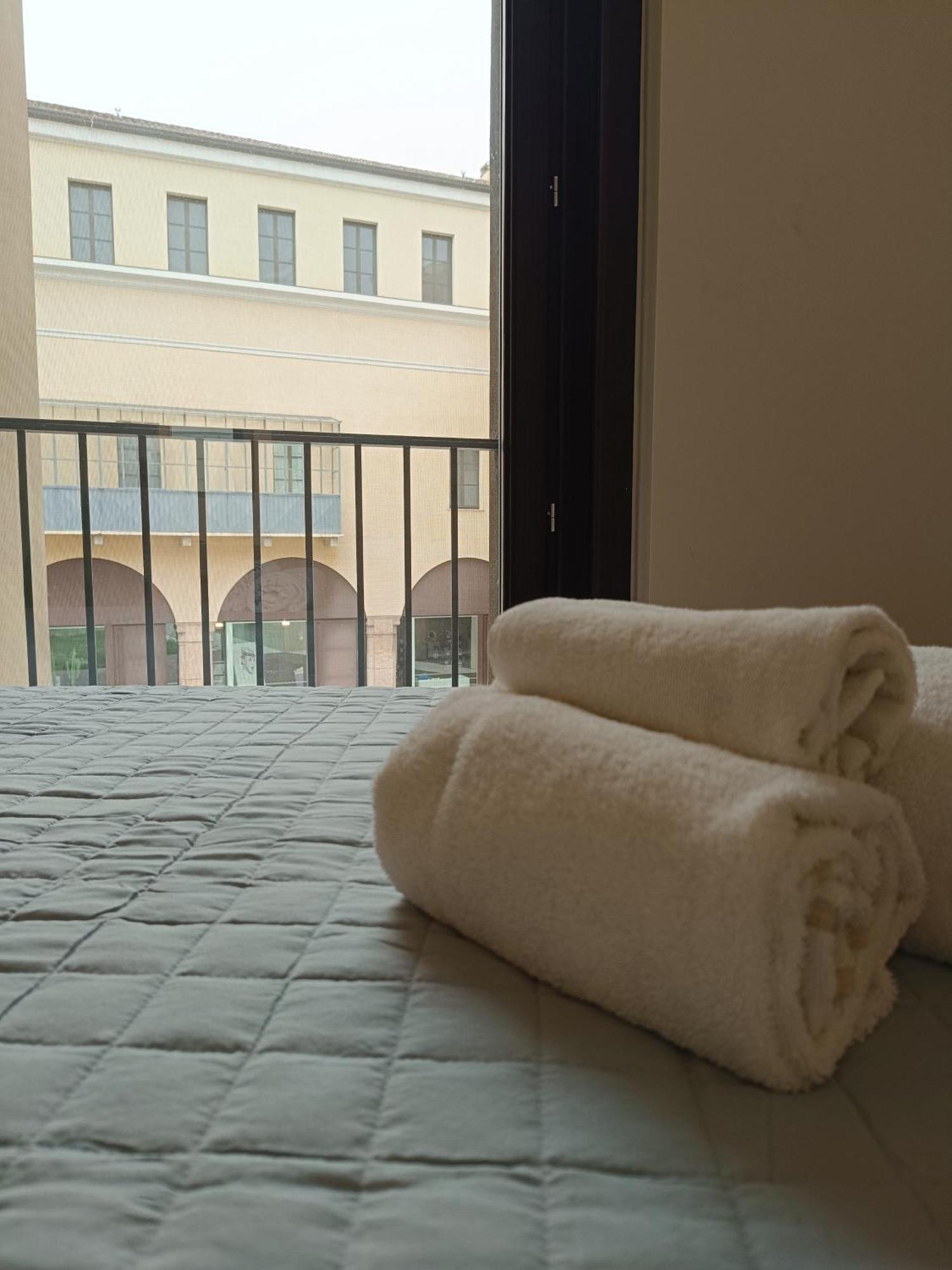شقة Le Residenze Di مانتوفا الغرفة الصورة
